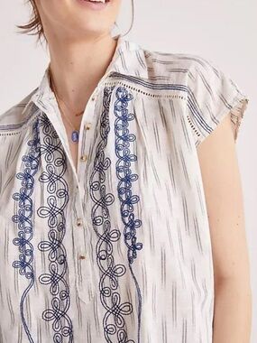 Anthropologie Pilcro Women's White Embroidered Cap-Sleeve Button Front Top